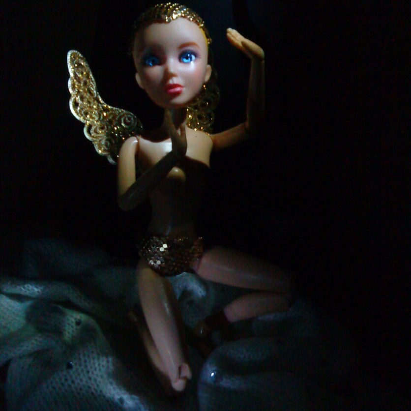 LET THERE BE LIGHT... (LIV DOLL SOPHIE)